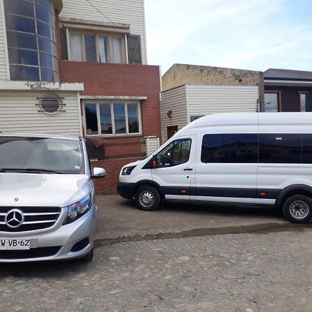 Hostal Oro Fueguino Punta Arenas Exterior foto