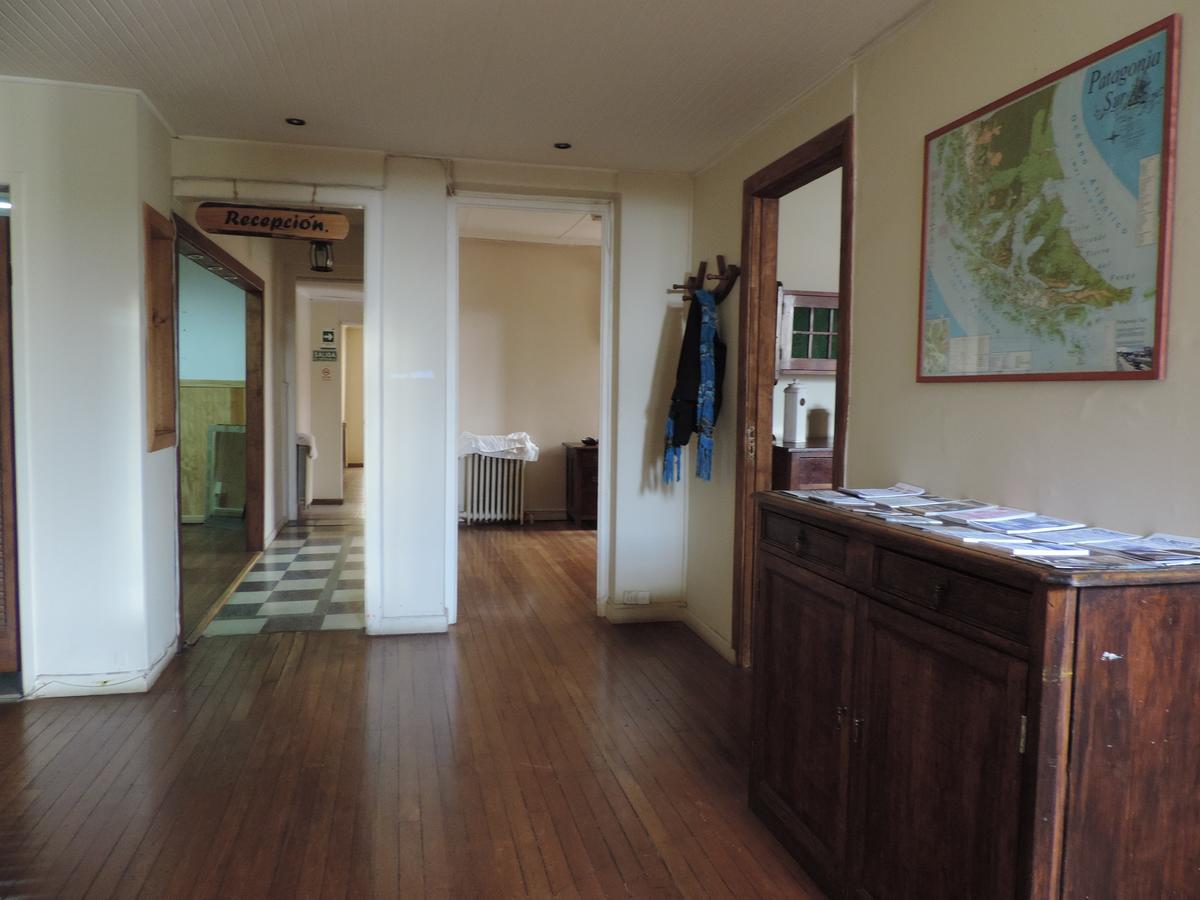 Hostal Oro Fueguino Punta Arenas Exterior foto