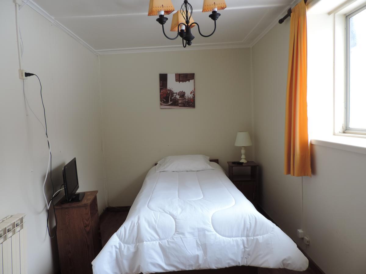 Hostal Oro Fueguino Punta Arenas Exterior foto